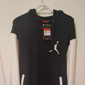 Jordan large black and white hoodie